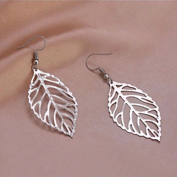 🔵𝟲𝟱%𝗢𝗙𝗙 𝗯𝘂𝗻𝗱𝗹𝗲𝘀 𝟯+🔵 NEW Large Leaf Bohemian Drop Earrings - Picture 10 of 16